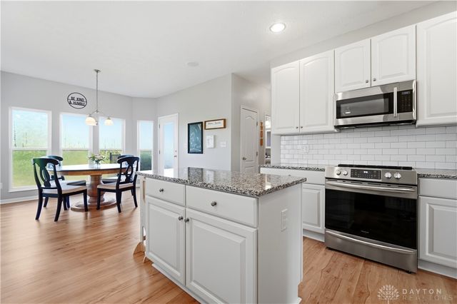 10613 Toucan Street, Miami Twp, OH 45342