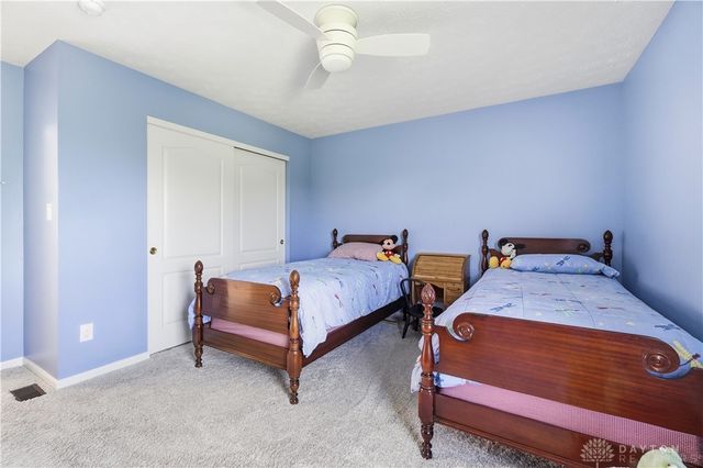 10613 Toucan Street, Miami Twp, OH 45342