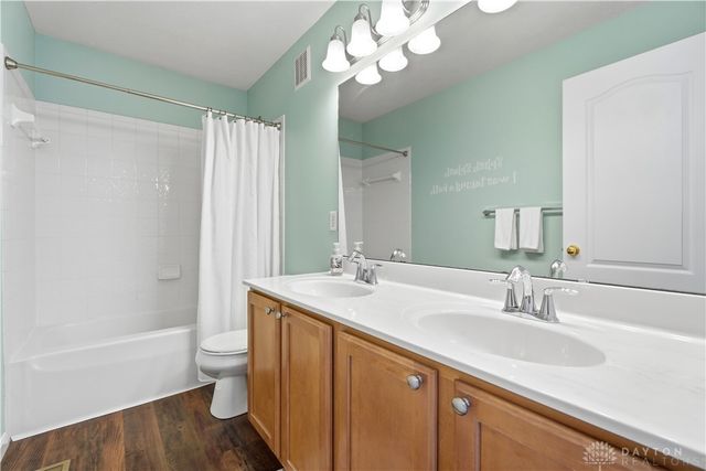 10613 Toucan Street, Miami Twp, OH 45342