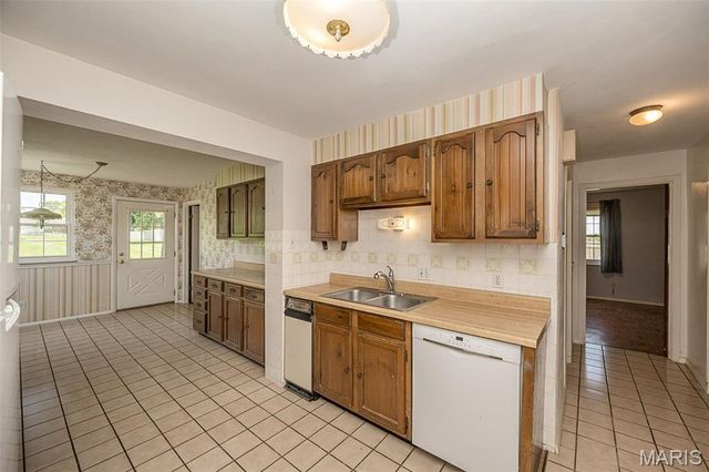 68 Mar El Court, Ellisville, MO 63011