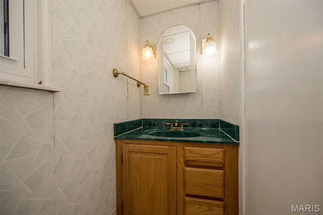 68 Mar El Court, Ellisville, MO 63011