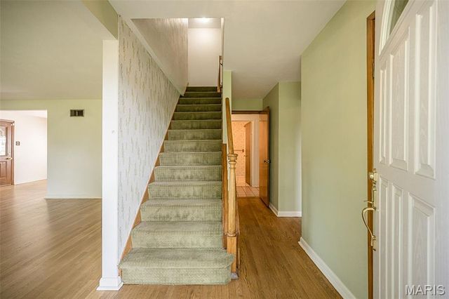 68 Mar El Court, Ellisville, MO 63011