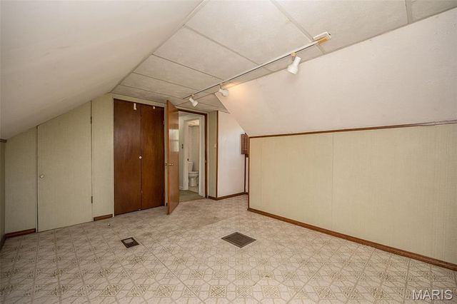68 Mar El Court, Ellisville, MO 63011