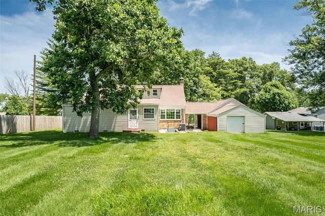 68 Mar El Court, Ellisville, MO 63011