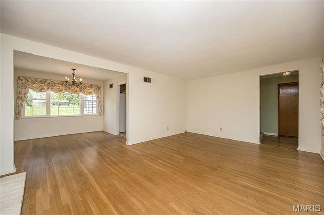 68 Mar El Court, Ellisville, MO 63011