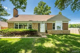68 Mar El Court, Ellisville, MO 63011
