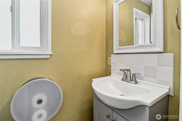 740 Barclift Lane SE, Tumwater, WA 98501