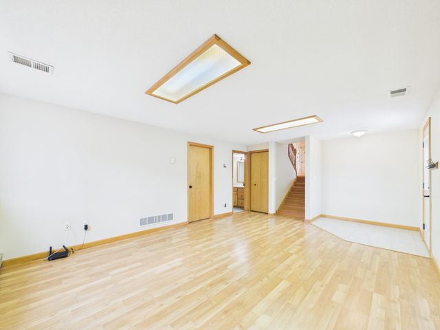 573 Rolling Meadows Lane SE, New Prague, MN 56071