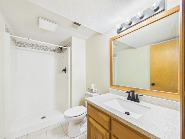 573 Rolling Meadows Lane SE, New Prague, MN 56071