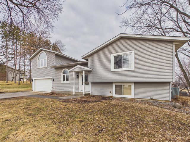 573 Rolling Meadows Lane SE, New Prague, MN 56071