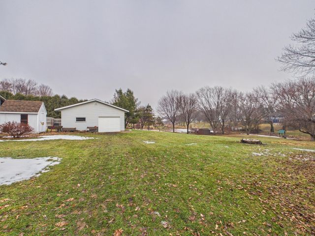 573 Rolling Meadows Lane SE, New Prague, MN 56071