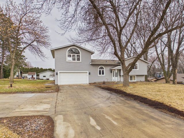 573 Rolling Meadows Lane SE, New Prague, MN 56071