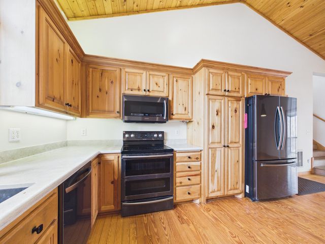 573 Rolling Meadows Lane SE, New Prague, MN 56071