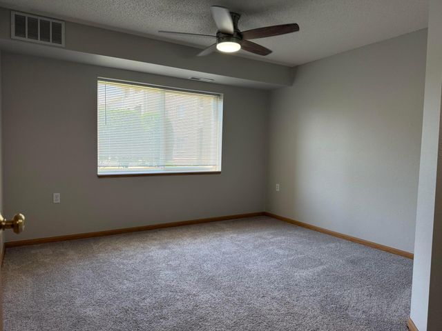1321 Lake Drive W 111, Chanhassen, MN 55317