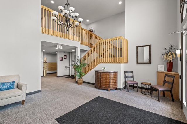 1321 Lake Drive W 111, Chanhassen, MN 55317