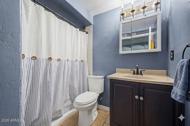 2027 E CIRCLE MOUNTAIN Road, New River, AZ 85087