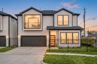 1302 Grove Street, Houston, TX 77020