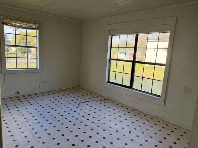 115 W 4th St., Hattiesburg, MS 39401