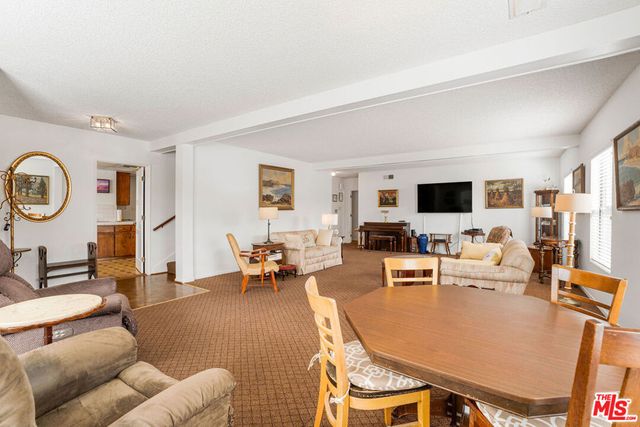 10515 Bradbury Road, Los Angeles, CA 90064