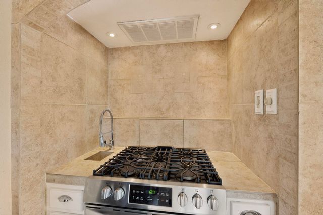 348 Cutler Avenue NE, Albuquerque, NM 87102