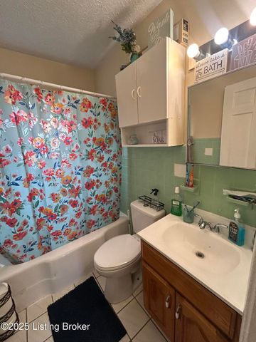 741 S 39th St, Louisville, KY 40211