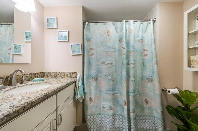 5340 NW 2nd Avenue NW 226, Boca Raton, FL 33487