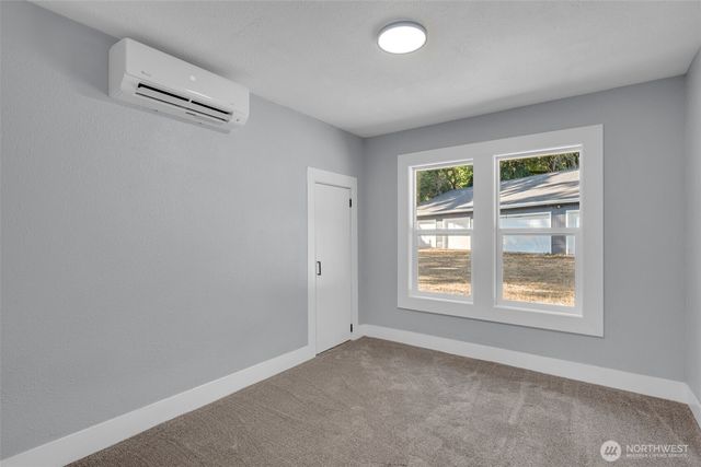 7728 Mesplay Avenue SE, Lacey, WA 98503
