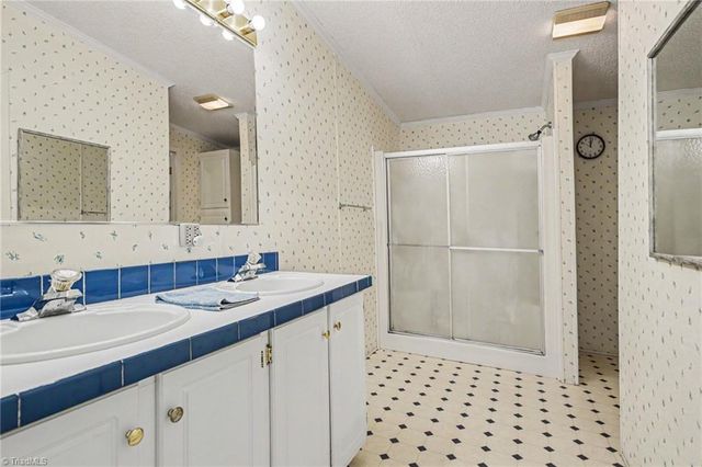 1252 Wagon Wheel Road, Reidsville, NC 27320