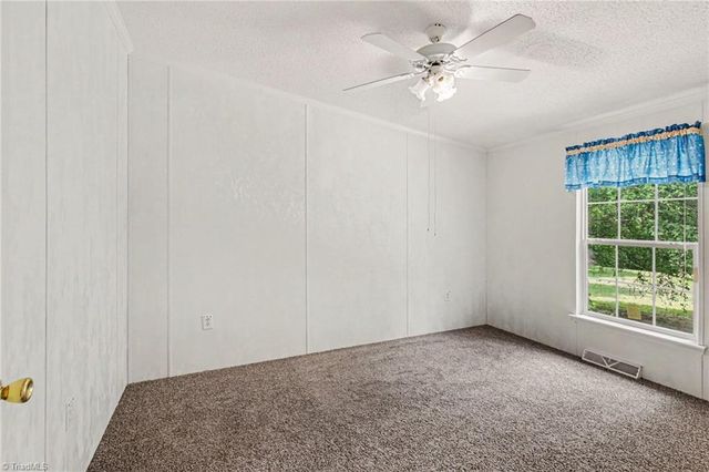 1252 Wagon Wheel Road, Reidsville, NC 27320