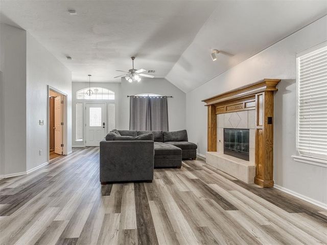 2321 SW 94th Terrace, Oklahoma City, OK 73159