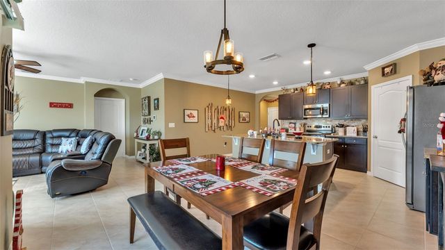 240 ST THOMAS DRIVE, Mulberry, FL 33860