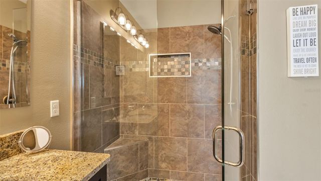 240 ST THOMAS DRIVE, Mulberry, FL 33860