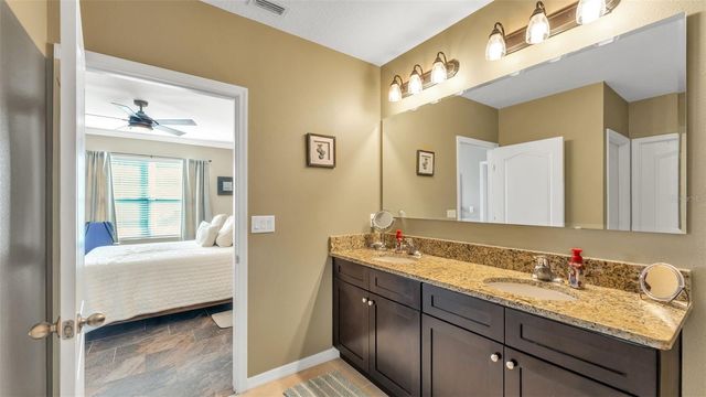 240 ST THOMAS DRIVE, Mulberry, FL 33860