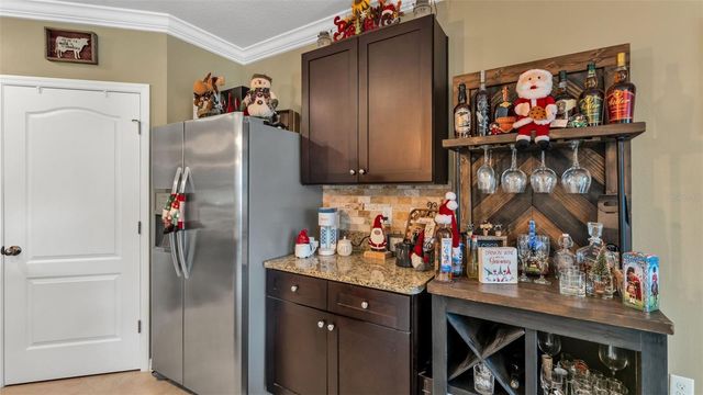 240 ST THOMAS DRIVE, Mulberry, FL 33860