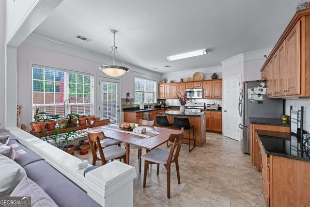 135 Splinter Court, Suwanee, GA 30024