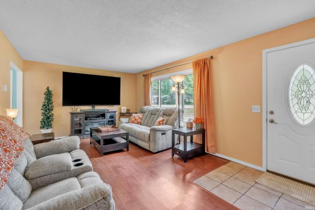 1585 W 115 N Road, Angola, IN 46703
