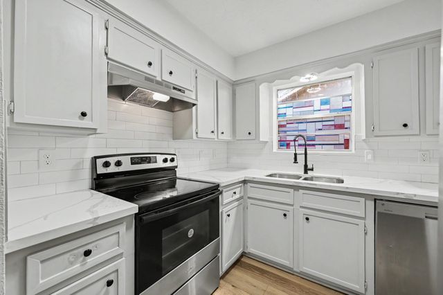 1409 S 3rd Street, Conroe, TX 77301