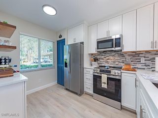 5950 Amherst DR A106, Naples, FL 34112