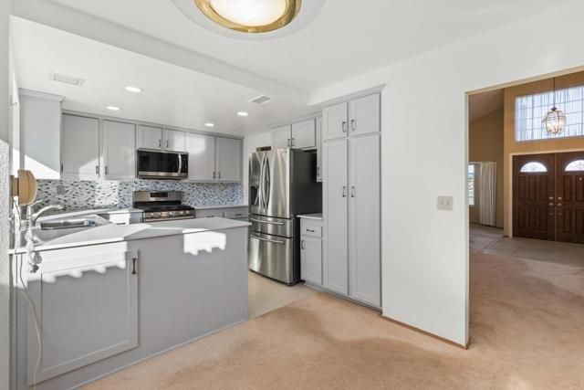 7338 Canyon Breeze Road, San Diego, CA 92126