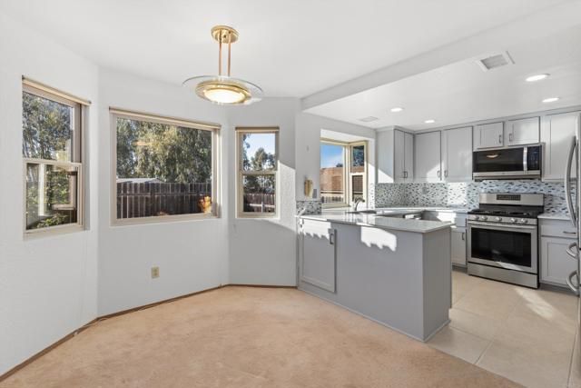 7338 Canyon Breeze Road, San Diego, CA 92126