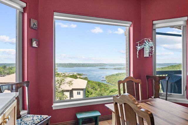 295 Split Rock Drive, Hollister, MO 65672