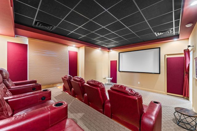 295 Split Rock Drive, Hollister, MO 65672