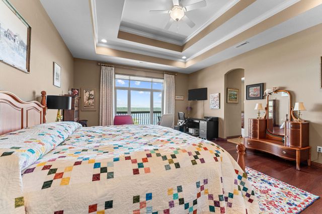 295 Split Rock Drive, Hollister, MO 65672