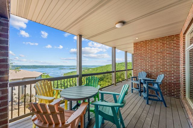 295 Split Rock Drive, Hollister, MO 65672