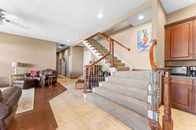 295 Split Rock Drive, Hollister, MO 65672