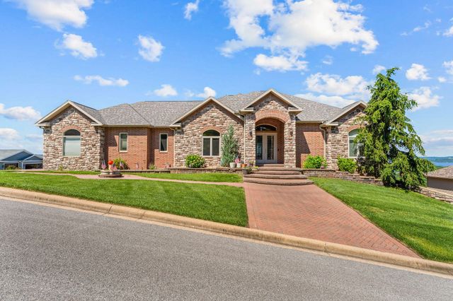 295 Split Rock Drive, Hollister, MO 65672