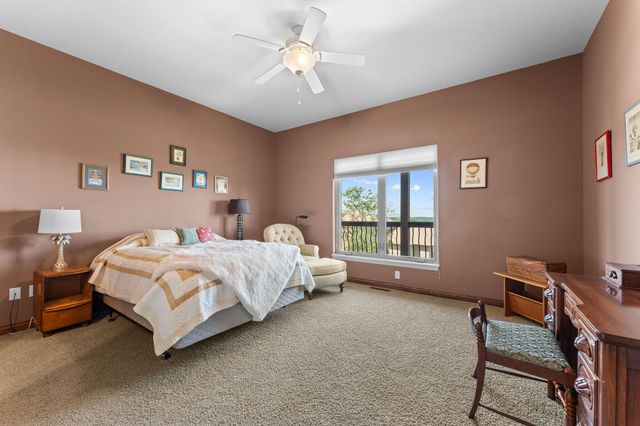 295 Split Rock Drive, Hollister, MO 65672