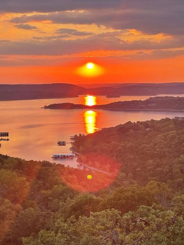 295 Split Rock Drive, Hollister, MO 65672