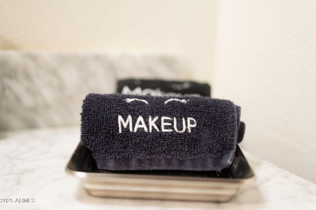 5142 E NISBET Road, Scottsdale, AZ 85254