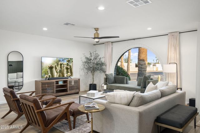 5142 E NISBET Road, Scottsdale, AZ 85254